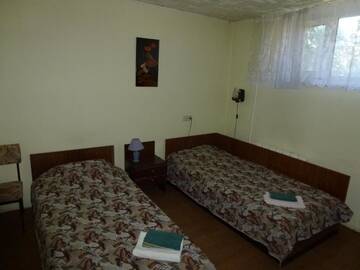 Фото номера Бюджетный двухместный номер с 2 отдельными кроватями Отель Hotell Pääsuke г. Йыхви 4